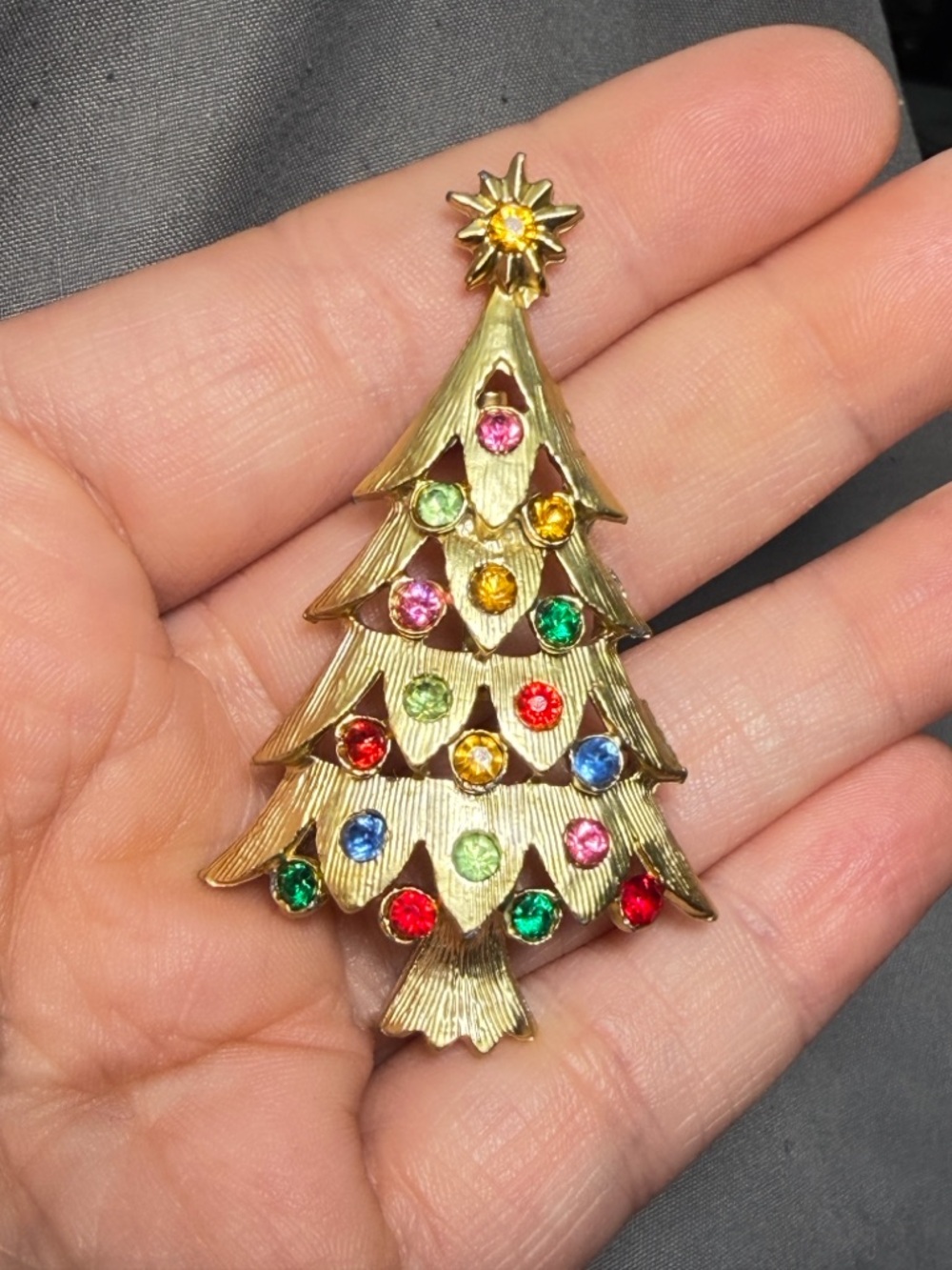 Christmas Tree Brooch Colorful Rhinestone Gold Tone Holiday 2.3”